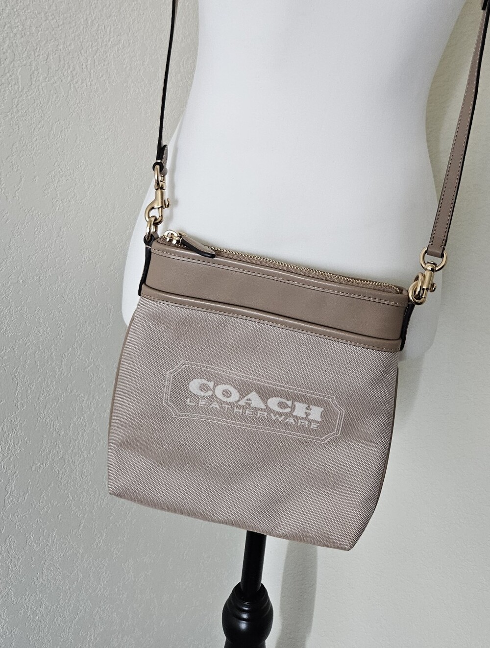 Coach Badge jacquard Kitt Crossbody